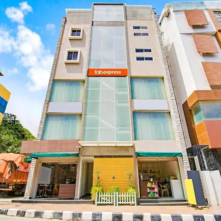 Fabexpress Kings Suites Hrbr Layout - Nr Manyata Tech Park